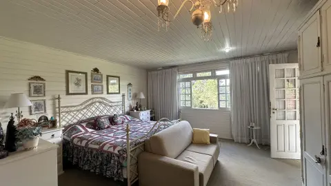 Casa Charmosa com Vista Deslumbrante para a Natureza