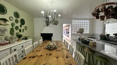 Casa Charmosa com Vista Deslumbrante para a Natureza