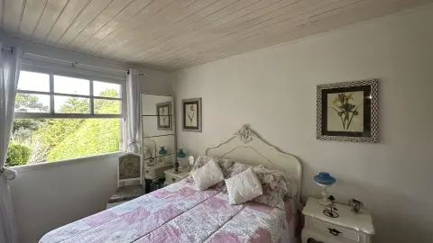 Casa Charmosa com Vista Deslumbrante para a Natureza