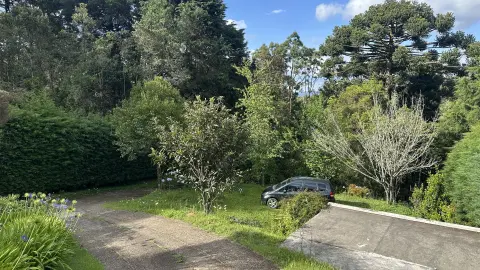 Casa Charmosa com Vista Deslumbrante para a Natureza