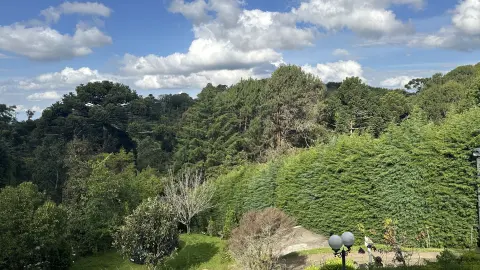 Casa Charmosa com Vista Deslumbrante para a Natureza
