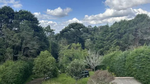 Casa Charmosa com Vista Deslumbrante para a Natureza